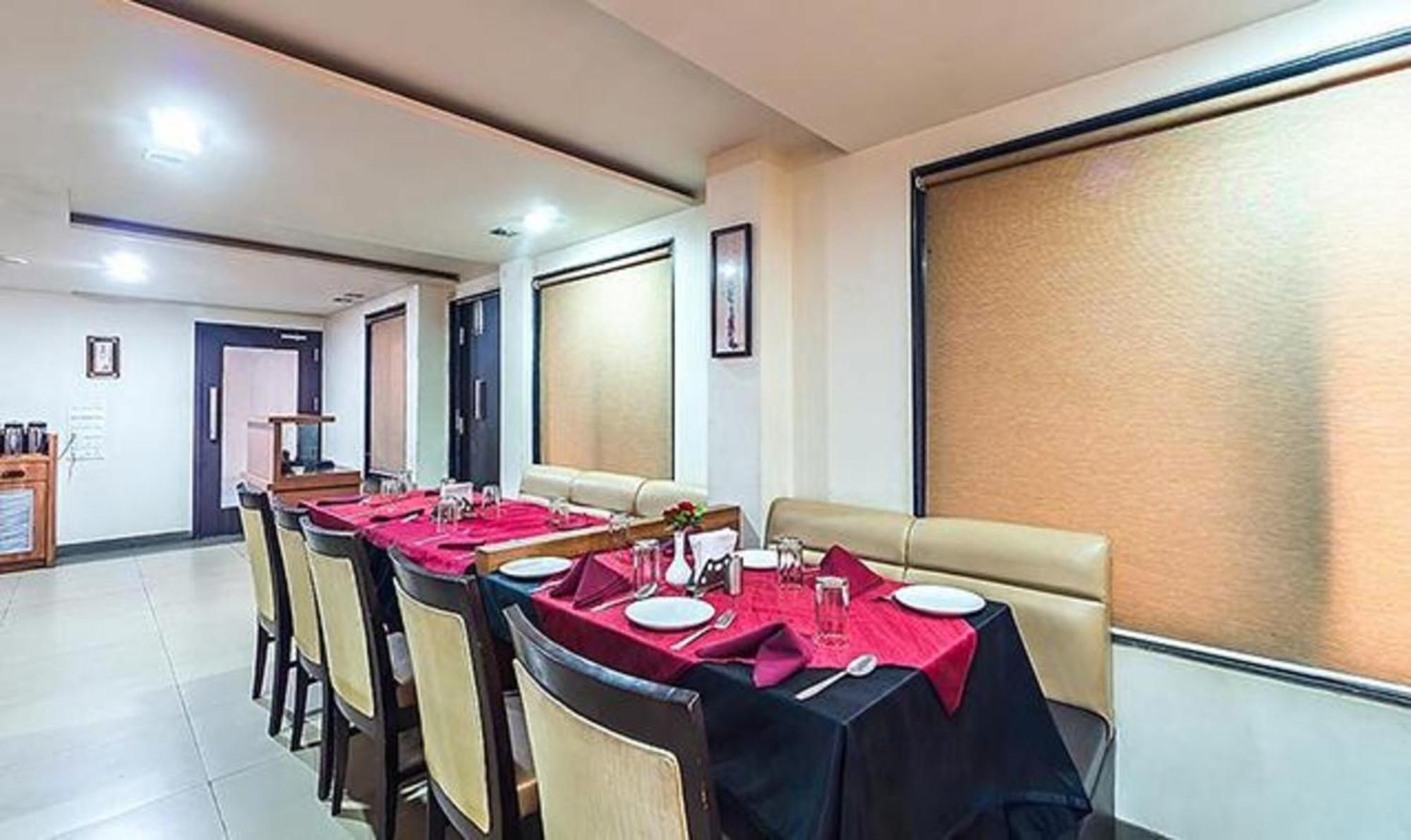 Fabhotel Skylark Inn Nashik Zewnętrze zdjęcie
